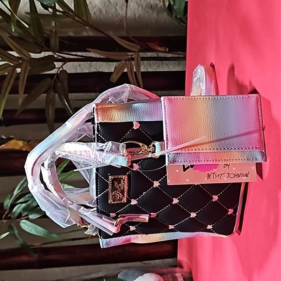 HP 🎉 NWT Luv Betsey By Betsey Johnson Mini Crossbody 💖 - Picture 13 of 16